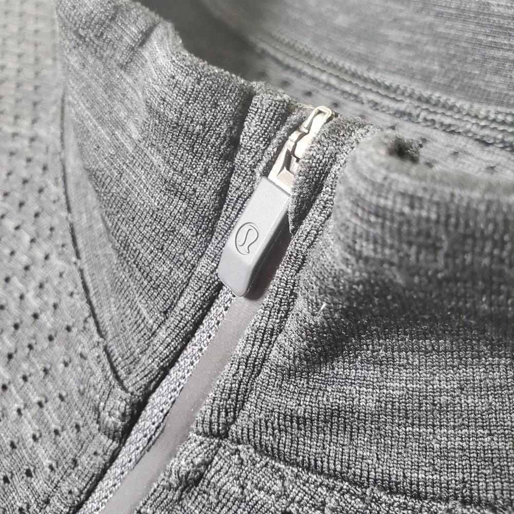 Lululemon Metal Vent Tech Half Zip Pullover Graphite Ventilated Mesh Mens XL
